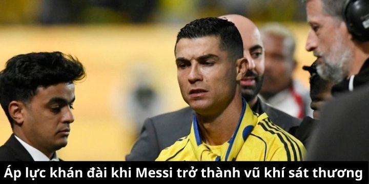 Cổ động viên quá khích hô vang tên Messi để khiêu khích